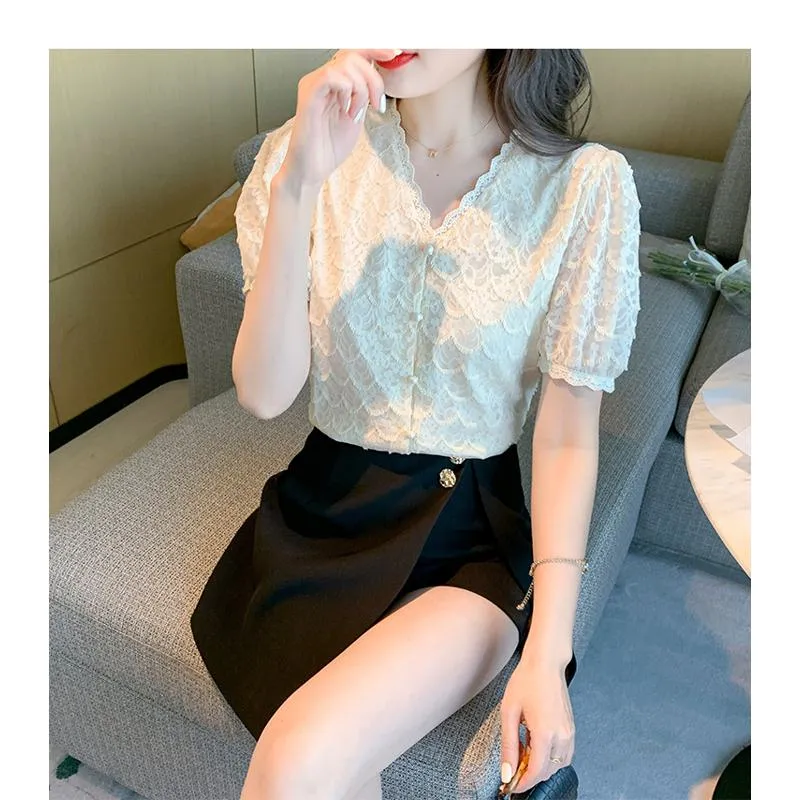 Fairy Lace Gentle V-Neck Blouse