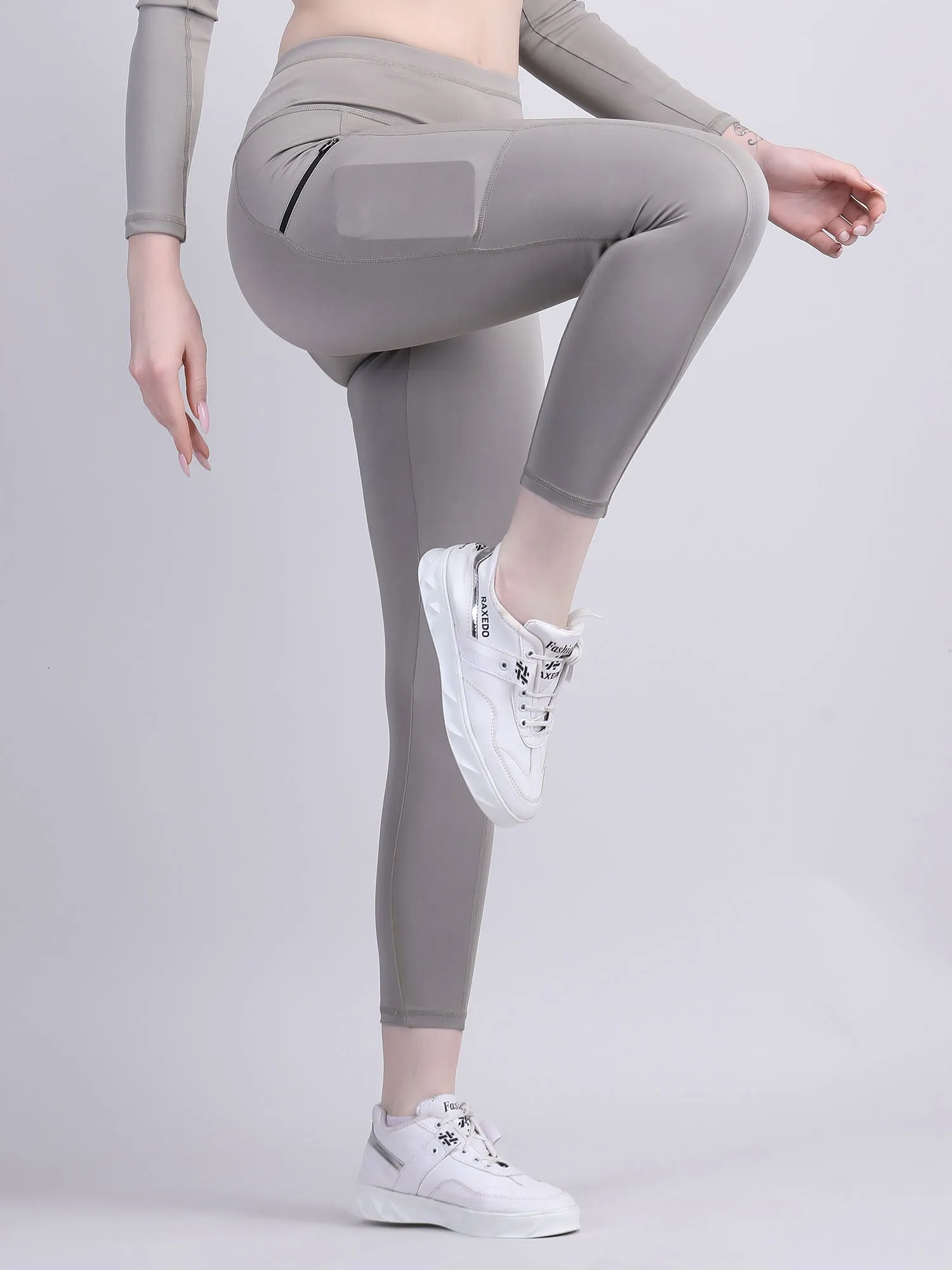 Gym pants for women with pockets