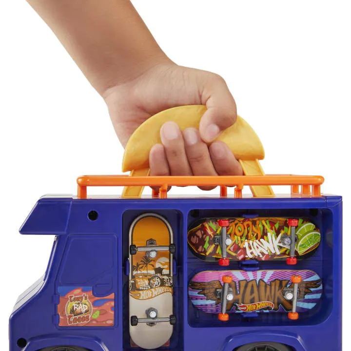 Hot Wheels Skate Taco Truck Play Case