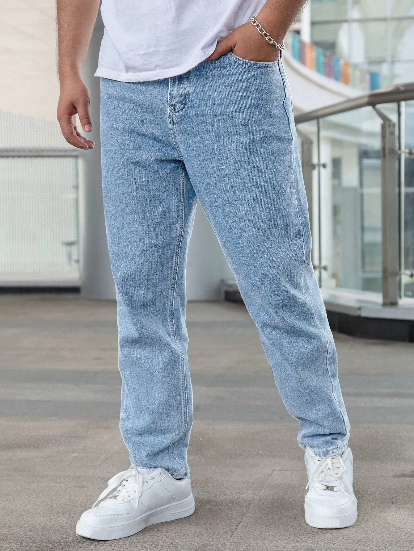 Men's Casual Straight Leg Jeans With Pockets