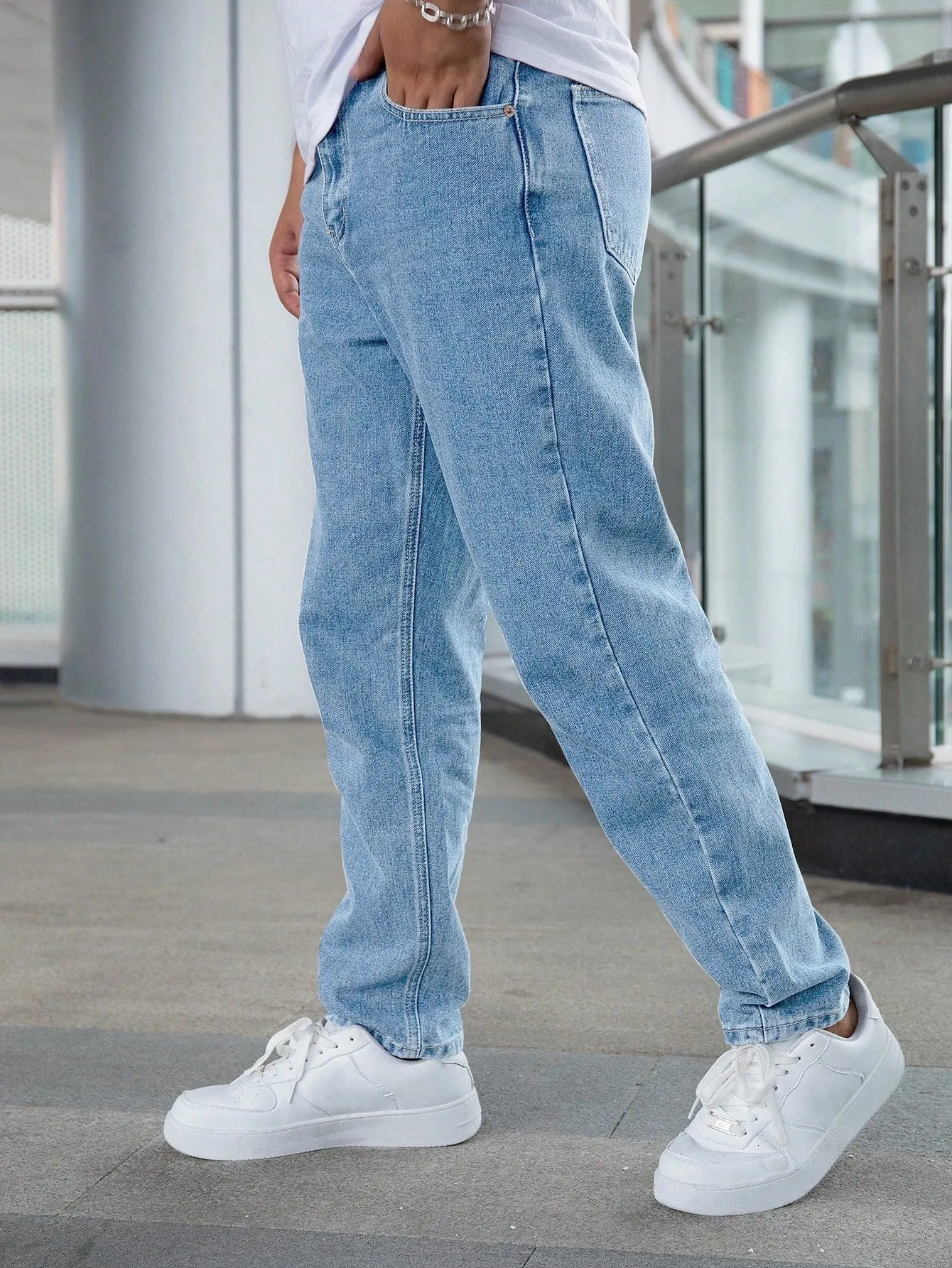 Men's Casual Straight Leg Jeans With Pockets