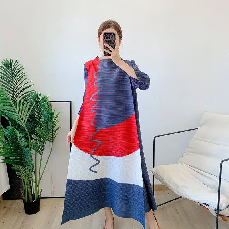 Miyake Pleated Color Block Three Quarter Sleeve Dress