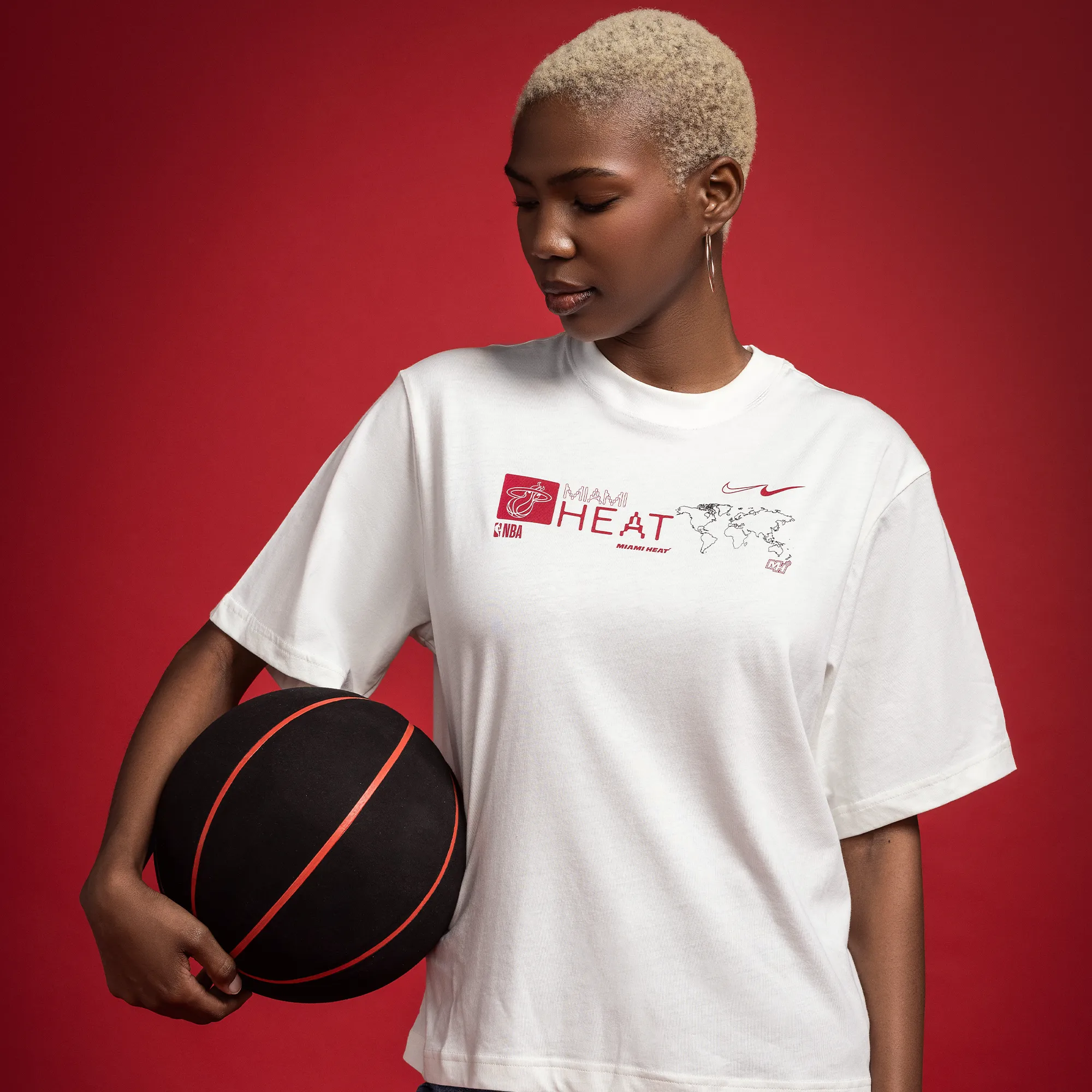 Nike Miami HEAT Global Women's Boxy Crop Tee