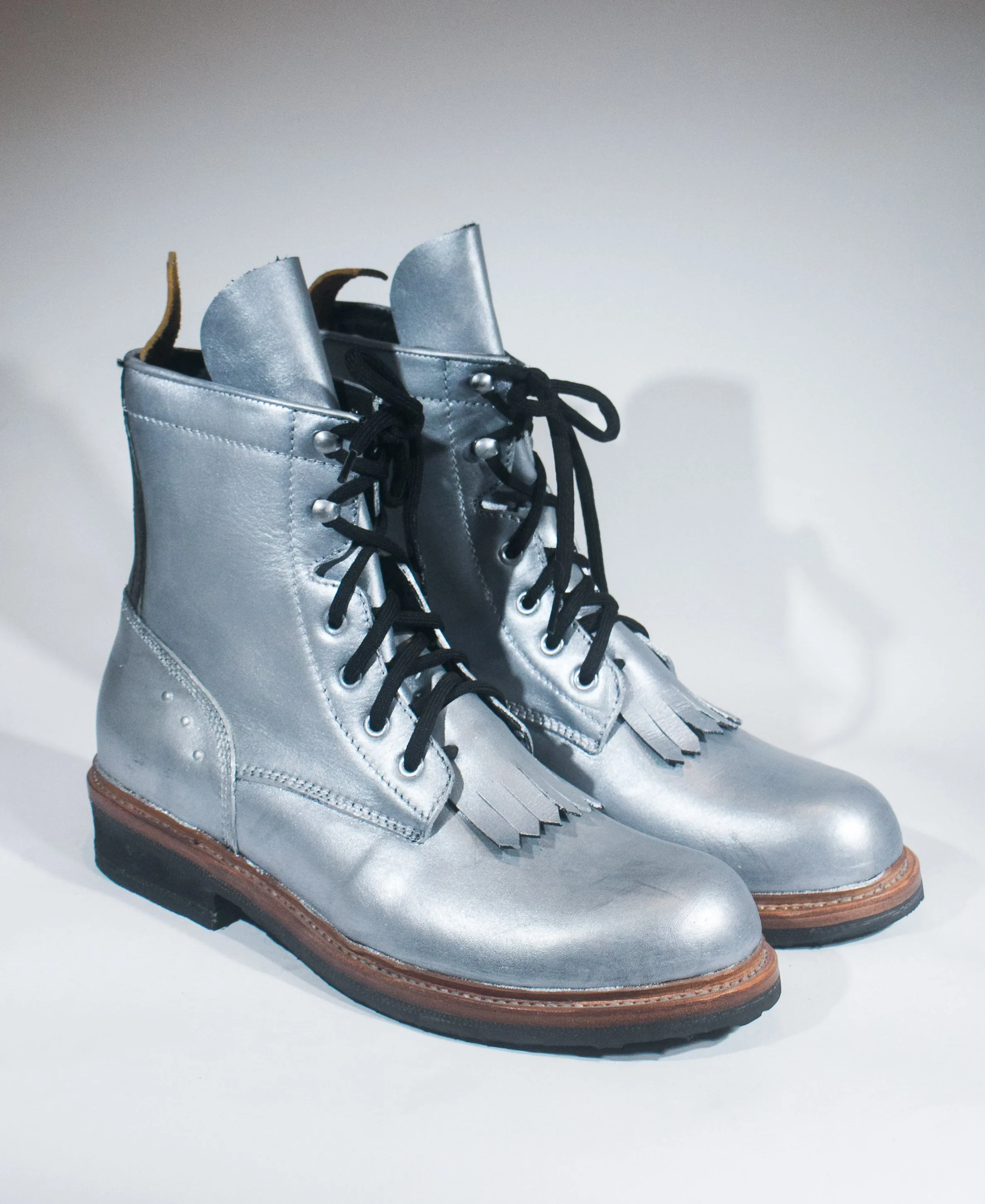 no.1035 detour work boot silver hand-painted 11M