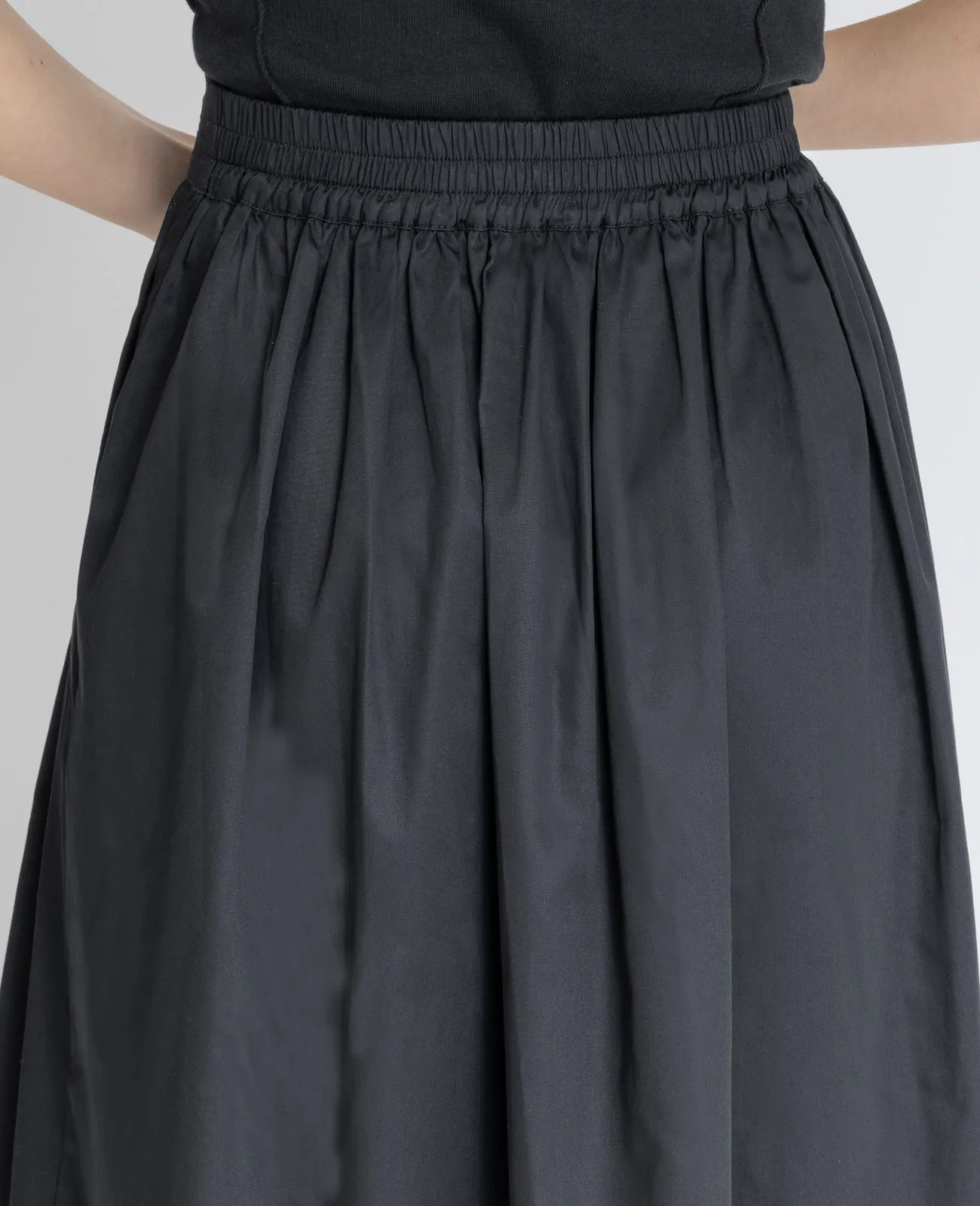 Supima Poplin Pleated Midi Skirt