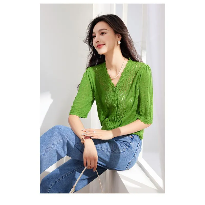 Thin Persea Knitted V-Neck Hollowed-Out Blouse