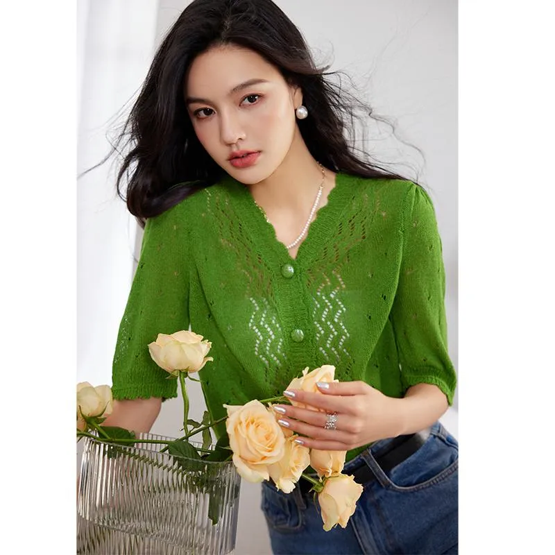 Thin Persea Knitted V-Neck Hollowed-Out Blouse