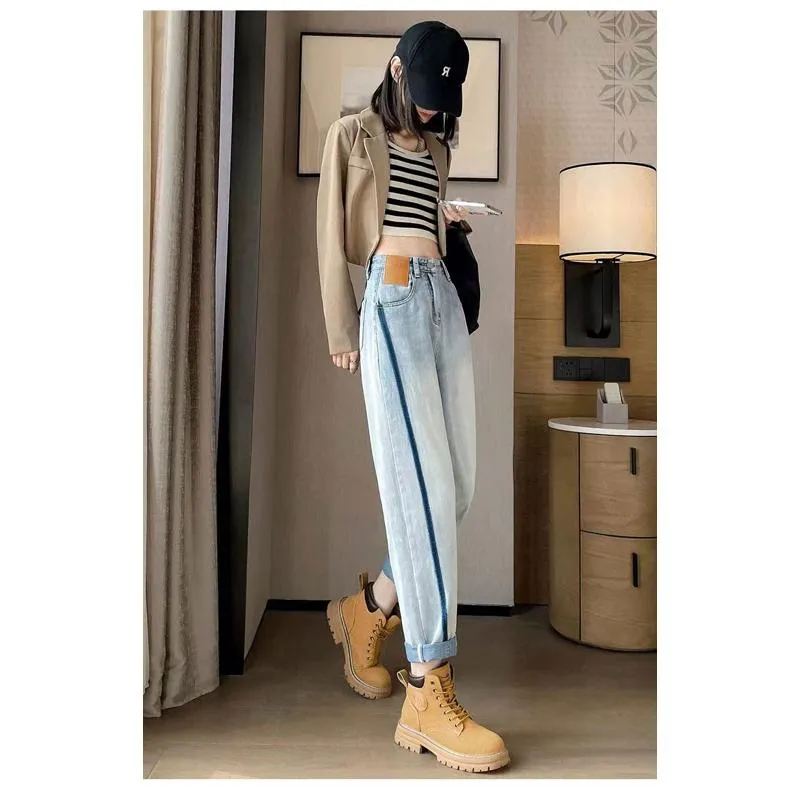 Worn-Out Look Loose Fit Light-Colored High-Waisted Patchwork Jeans