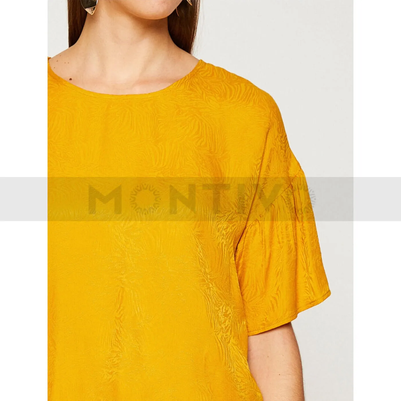 Yellow Crew Neck Patterned Top